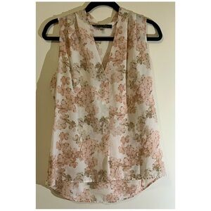 Rose & Olive Floral Sleeveless Blouse Medium Pink Chiffon V-Neck Tunic